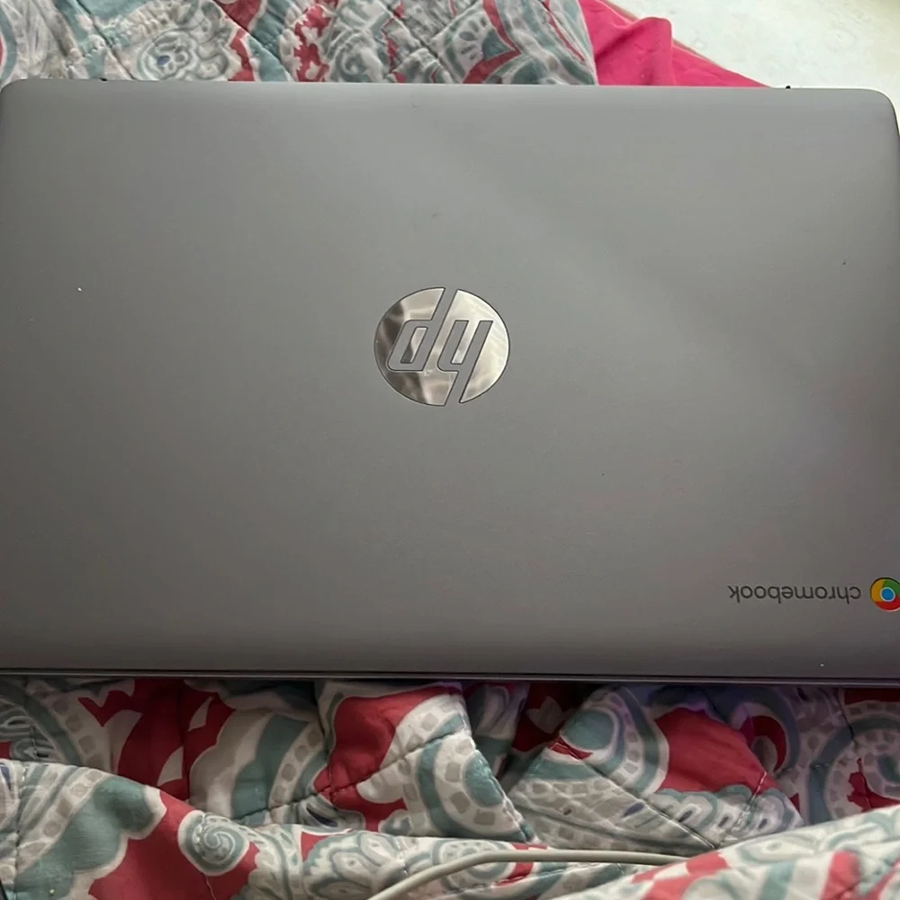 Used chrome book laptop